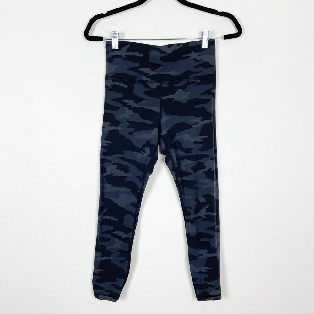 Athleta Sz S Elation 7/8 Tight Cropped Black & Gray Camo Athletic Leggings